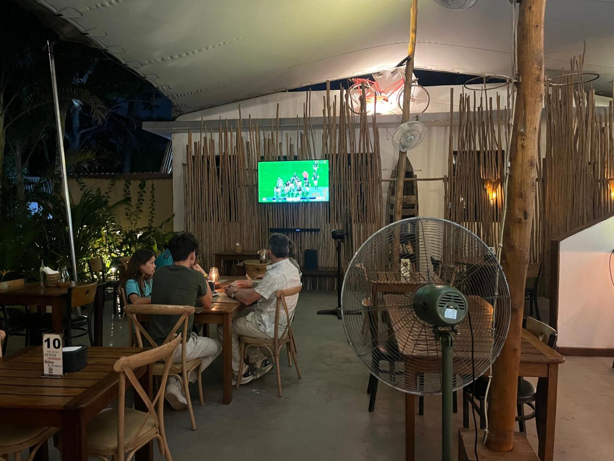 27 Cafe Airport Zanzibar
